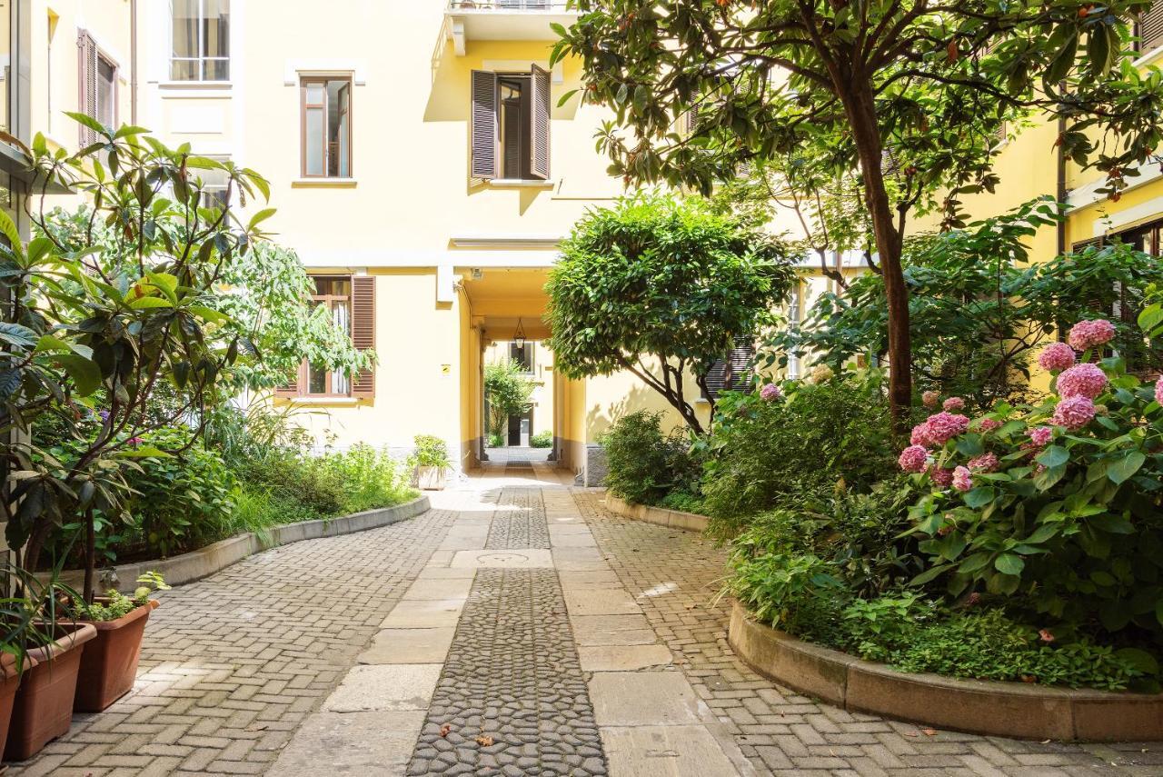 Easyhomes - Brera Luxury Suites Milão Exterior foto